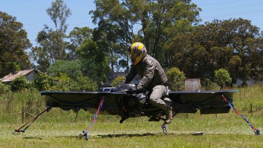 Emprendedores crean moto aérea