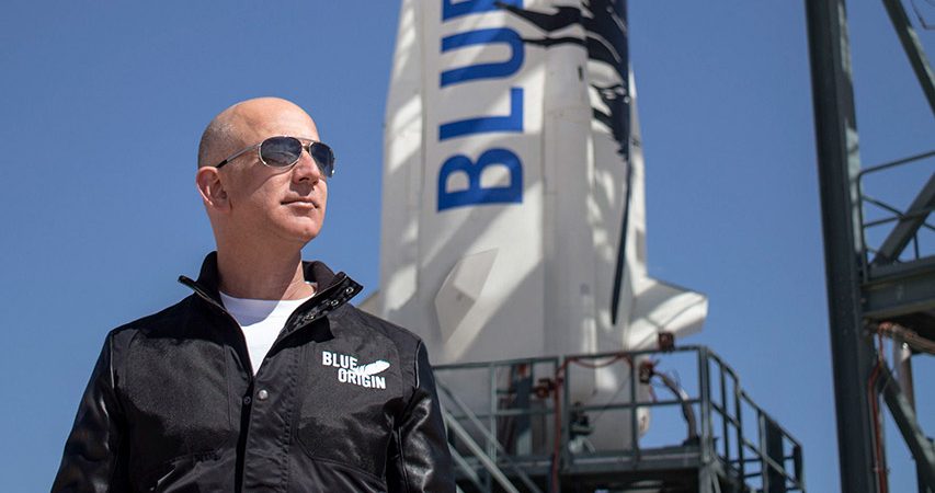 Jeff Bezos entra al negocio del transporte aeroespacial